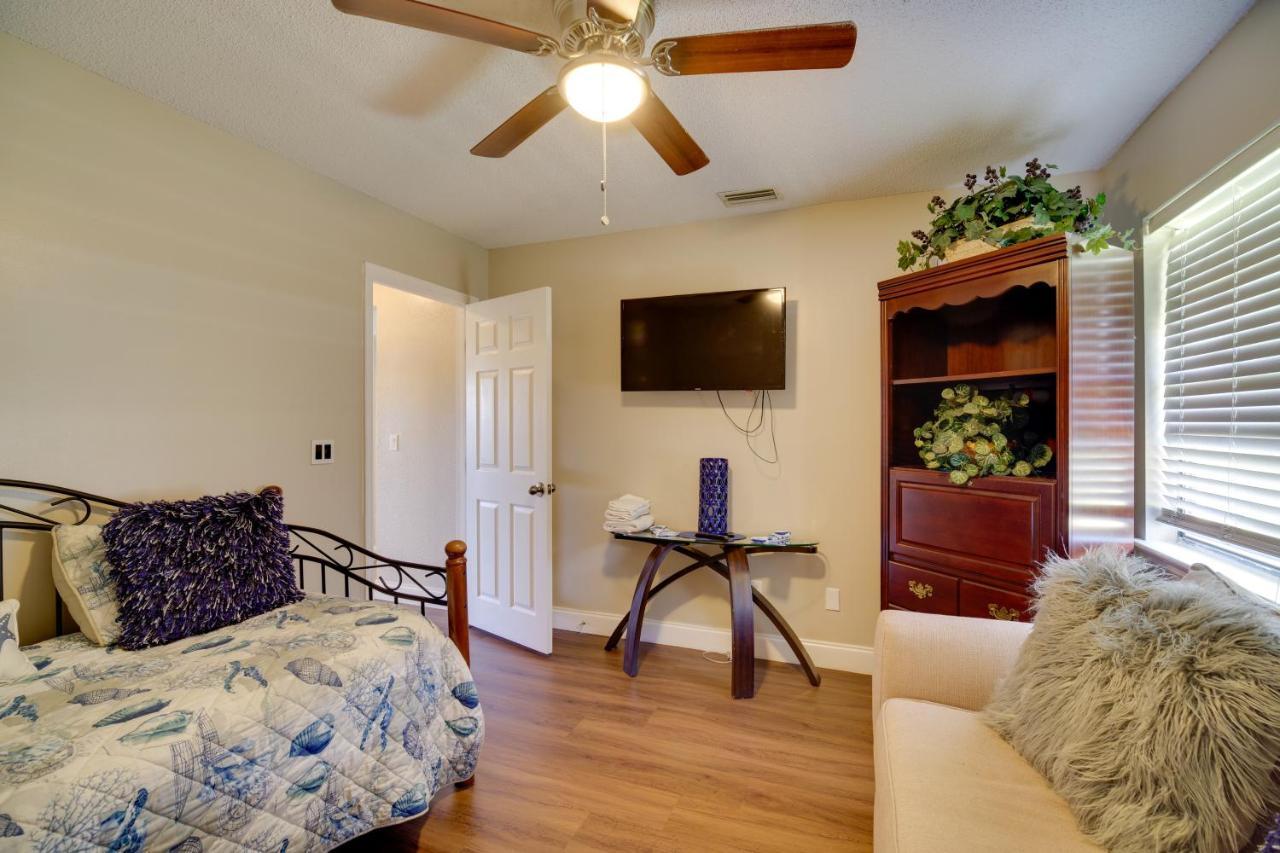 Lakewood Park Retreat On Fairway - 4 Mi To Beach! Exterior foto